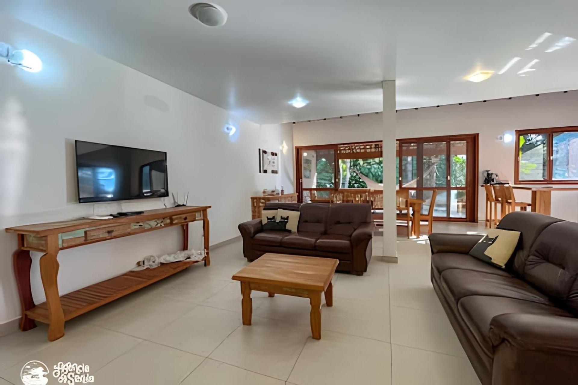 Linda Casa Com Varanda Gourmet Em Condominio 일랴벨라 외부 사진