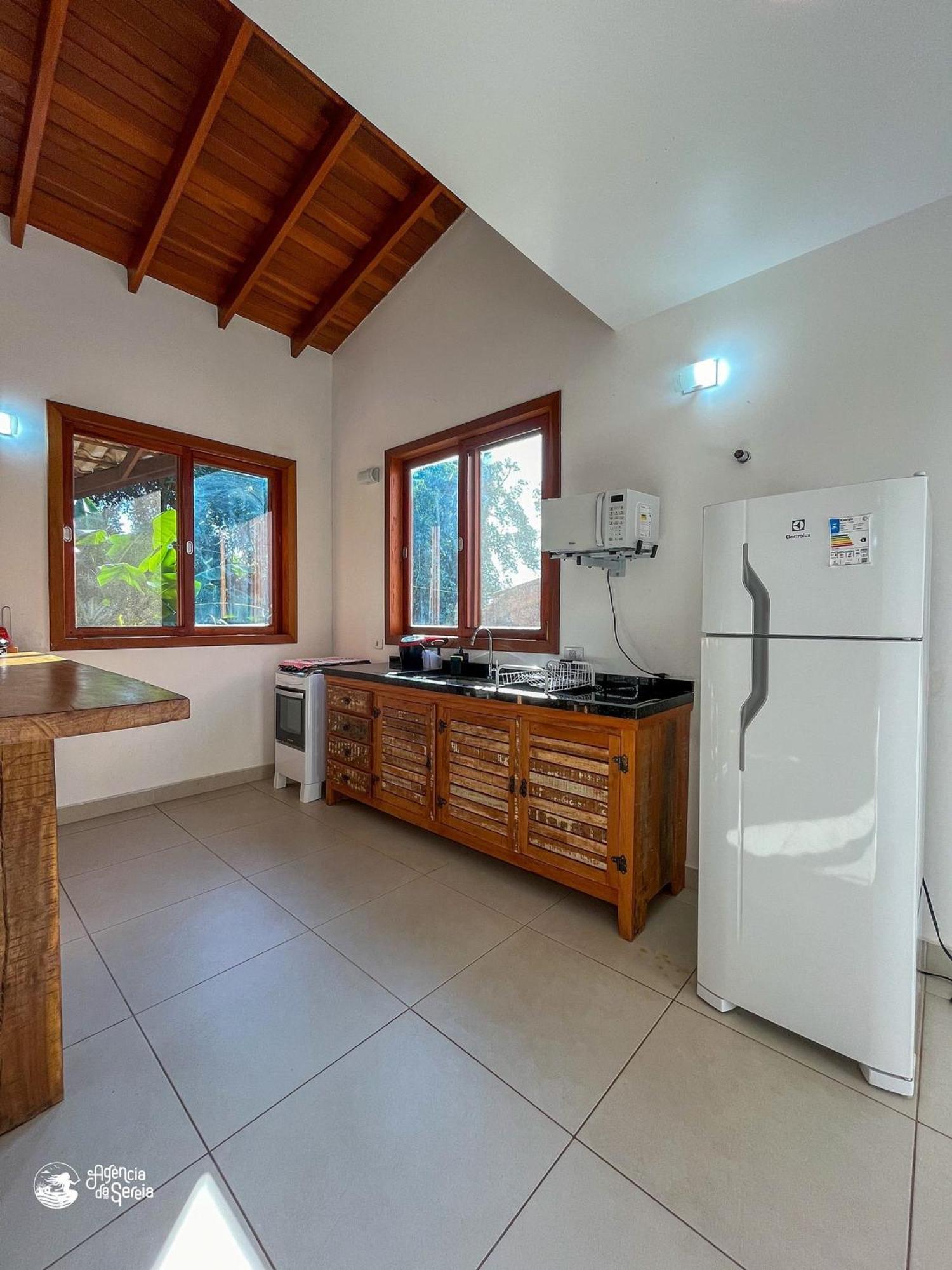 Linda Casa Com Varanda Gourmet Em Condominio 일랴벨라 외부 사진